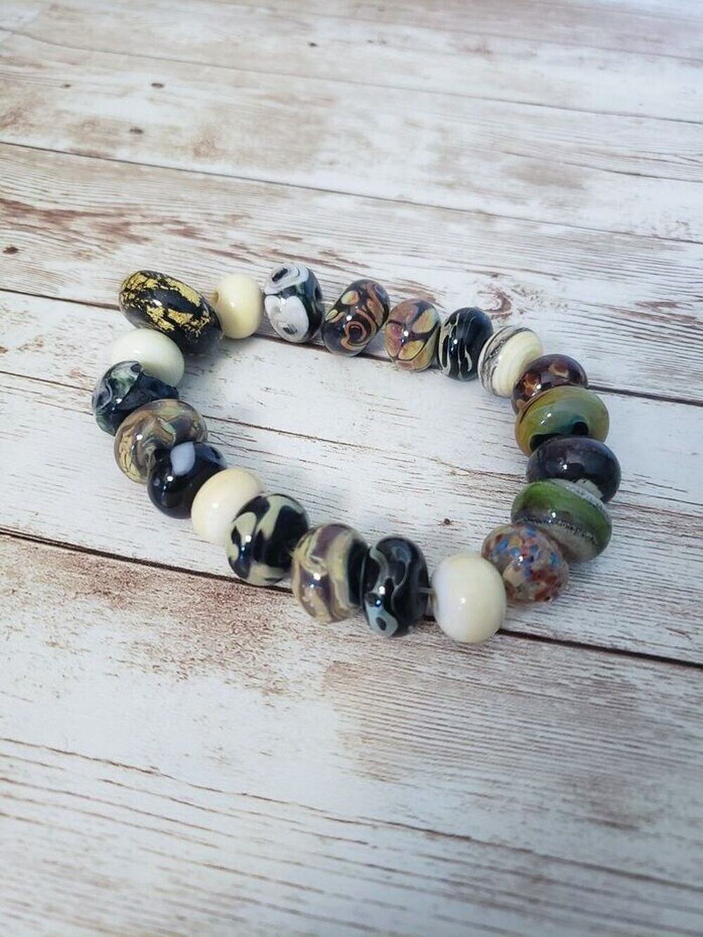 Vintage Stretch Bracelet Chunky Glass Beads (May Need New Cord)